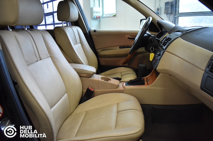 BMW X3 3.0i cat Futura